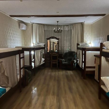 Ararat-Osokorki Hostel Київ Екстер'єр фото
