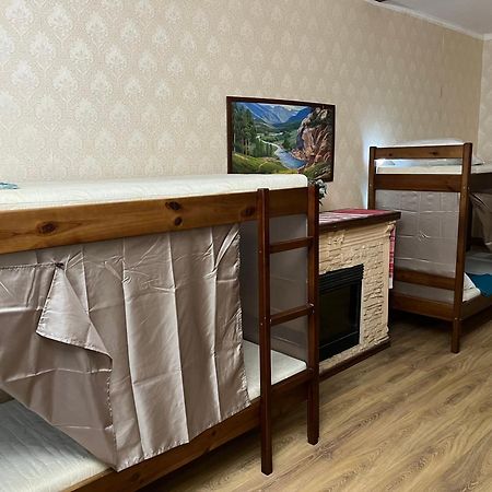 Ararat-Osokorki Hostel Київ Екстер'єр фото